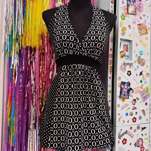 Tops - Vintage Y2K 2000s patterned halter tank